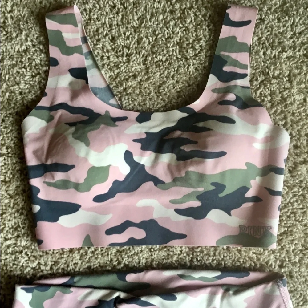 PINK Victoria's Secret Pink Camo Sports Bra & Black Leggings Set - Picture 2 of 5
